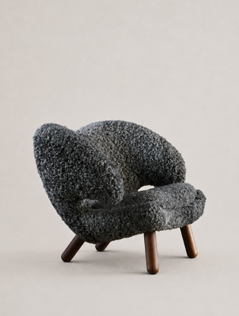 Pelican Chair Gotland Sheepskin