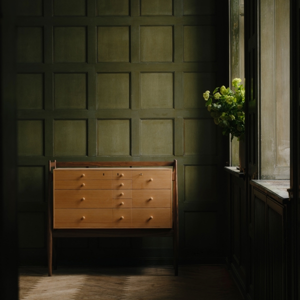 News | Silverware Cabinet